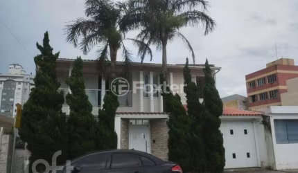 Casa com 5 quartos à venda na Rua Moura, 164, Barreiros, São José, 420 m2 por R$ 1.700.000