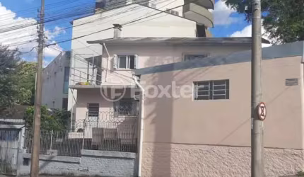 Casa com 3 quartos à venda na Rua Matteo Gianella, 155, Santa Catarina, Caxias do Sul, 387 m2 por R$ 790.000