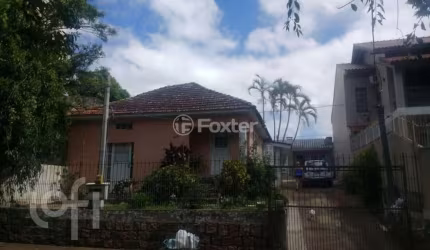 Casa com 3 quartos à venda na Rua Gana, 1140, Vila Ipiranga, Porto Alegre, 360 m2 por R$ 830.000