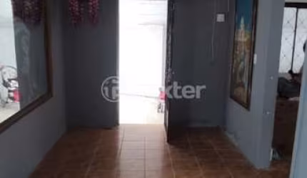 Casa com 2 quartos à venda na Avenida Faria Lobato, 58, Sarandi, Porto Alegre, 300 m2 por R$ 300.000