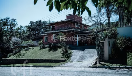 Casa em condomínio fechado com 4 quartos à venda na Rodovia Doutor Antônio Luiz Moura Gonzaga, 380, Rio Tavares, Florianópolis, 300 m2 por R$ 2.980.000