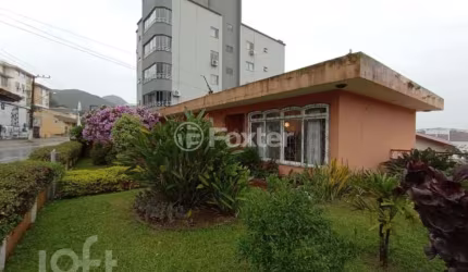 Casa com 5 quartos à venda na Rua João Motta Espezim, 782, Saco dos Limões, Florianópolis, 482 m2 por R$ 1.700.000