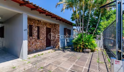 Casa com 3 quartos à venda na Rua Rodrigo da Silva Pontes, 44, Sarandi, Porto Alegre, 103 m2 por R$ 370.000