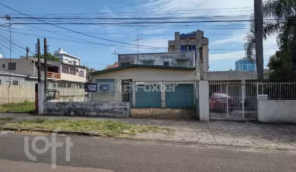 Casa com 5 quartos à venda na Travessa Professor Emeterio Garcia Fernandez, 348, Cristo Redentor, Porto Alegre, 500 m2 por R$ 690.000