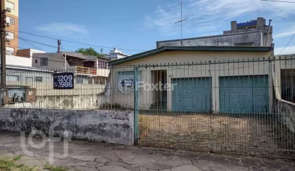 Casa com 5 quartos à venda na Travessa Professor Emeterio Garcia Fernandez, 348, Cristo Redentor, Porto Alegre, 500 m2 por R$ 690.000