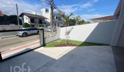 Casa com 3 quartos à venda na Rua José Antônio da Silva, 3, Passa Vinte, Palhoça, 150 m2 por R$ 930.000
