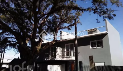 Casa com 3 quartos à venda na Rua Jacundá, 89, Guarujá, Porto Alegre, 268 m2 por R$ 580.000
