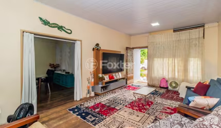 Casa comercial com 1 sala à venda na Rua Dona Margarida, 1100, Navegantes, Porto Alegre, 155 m2 por R$ 530.000