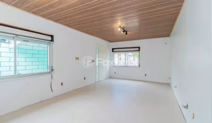 Casa com 4 quartos à venda na Rua Engenheiro Chang, 135, Fátima, Canoas, 200 m2 por R$ 370.000
