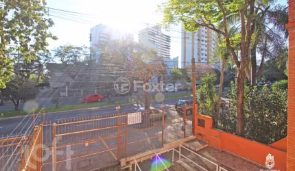 Casa com 3 quartos à venda na Rua Professor Cristiano Fischer, 172, Jardim do Salso, Porto Alegre, 506 m2 por R$ 2.250.000
