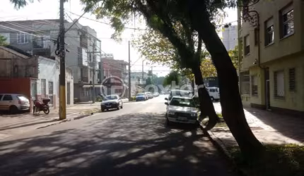 Casa com 3 quartos à venda na Avenida Bahia, 1157, São Geraldo, Porto Alegre, 122 m2 por R$ 490.000