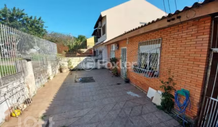 Casa com 2 quartos à venda na Avenida Antônio Giudice, 326, Morro Santana, Porto Alegre, 47 m2 por R$ 320.000