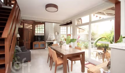 Casa com 4 quartos à venda na Rua Liberato Carioni, 247, Lagoa da Conceição, Florianópolis, 160 m2 por R$ 3.000.000