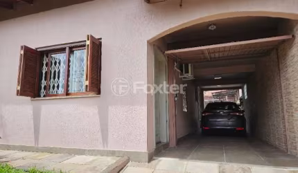 Casa com 3 quartos à venda na Rua Doutor Osvaldo Degrazia, 225, Costa e Silva, Porto Alegre, 145 m2 por R$ 467.000