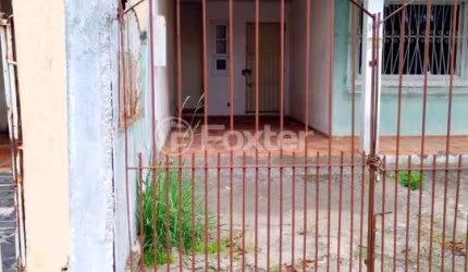 Casa com 3 quartos à venda na Avenida Panamericana, 187, Parque da Matriz, Cachoeirinha, 143 m2 por R$ 324.500