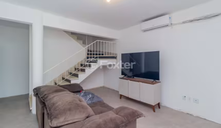 Casa com 5 quartos à venda na Rua Buarque de Macedo, 846, São João, Porto Alegre, 170 m2 por R$ 1.200.000