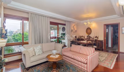 Apartamento com 2 quartos à venda na Avenida Pirapó, 71, Petrópolis, Porto Alegre, 112 m2 por R$ 1.080.000