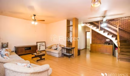 Casa comercial com 2 salas à venda na Rua Engenheiro Walter Boehl, 385, Vila Ipiranga, Porto Alegre, 235 m2 por R$ 1.500.000