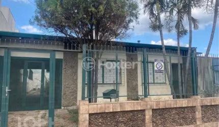 Casa com 3 quartos à venda na Rua Oliveira Lopes, 1455, Sarandi, Porto Alegre, 300 m2 por R$ 450.000