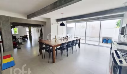 Casa com 3 quartos à venda na Rua Comendador Albino Cunha, 261, Cristo Redentor, Porto Alegre, 240 m2 por R$ 1.100.000