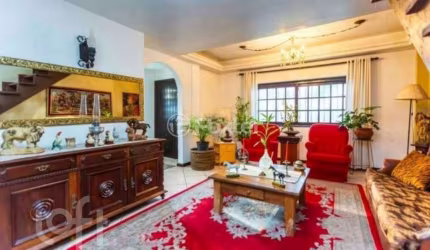 Casa com 3 quartos à venda na Rua Arapei, 325, Cristal, Porto Alegre, 232 m2 por R$ 720.000