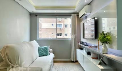 Apartamento com 2 quartos à venda na Rua Professora Silvia Síeben Meotti, 84, São José, Canoas, 50 m2 por R$ 299.000