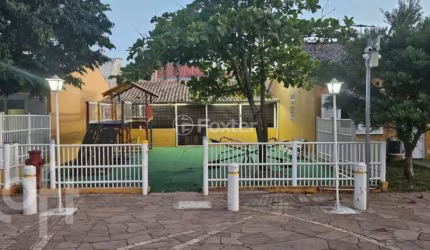 Casa em condomínio fechado com 3 quartos à venda na Rua Paes Lemes, 715, Rio Branco, Canoas, 112 m2 por R$ 350.000