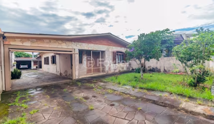 Casa com 3 quartos à venda na Rua Tupi, 662, Igara, Canoas, 385 m2 por R$ 498.700