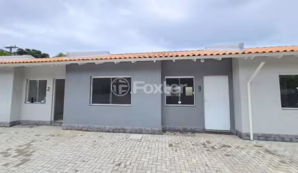 Casa em condomínio fechado com 2 quartos à venda na Rua Minuano, 844, Viamópolis, Viamão, 47 m2 por R$ 200.000