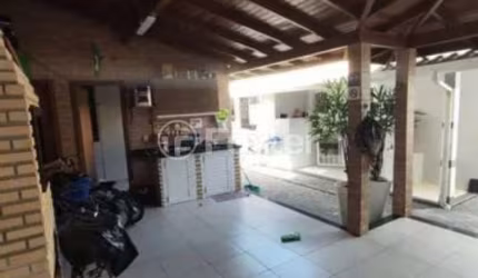 Casa com 2 quartos à venda na Rua Santa Maria, 251, São Sebastião, Palhoça, 57 m2 por R$ 480.000