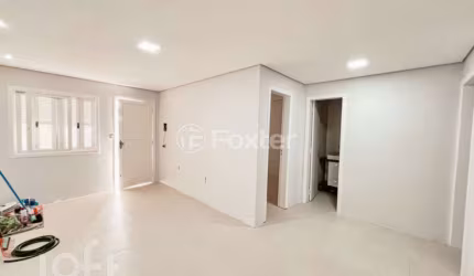 Casa com 2 quartos à venda na Rua Marcelo Küfner, 16, Hípica, Porto Alegre, 57 m2 por R$ 340.000