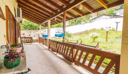 Casa com 4 quartos à venda na Servidão Oscar João Costa, 84, João Paulo, Florianópolis, 217 m2 por R$ 1.590.000