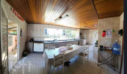 Casa com 3 quartos à venda na Rua Morro Alto, 30, Ipanema, Porto Alegre, 405 m2 por R$ 310.000