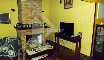 Casa com 7 quartos à venda na Rua Faria Santos, 355, Petrópolis, Porto Alegre, 313 m2 por R$ 1.300.000