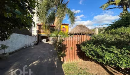 Casa com 2 quartos à venda na Avenida Nilo Ruschel, 43, Morro Santana, Porto Alegre, 350 m2 por R$ 900.000