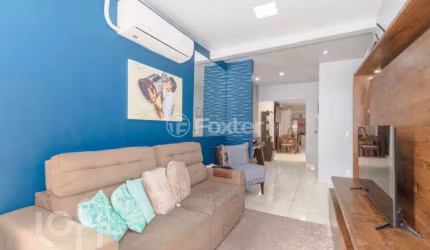 Casa em condomínio fechado com 2 quartos à venda na Rua Santa Eulália, 57, Olaria, Canoas, 57 m2 por R$ 280.000
