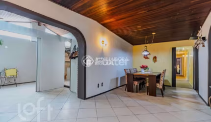 Casa com 3 quartos à venda na Rua Fernando Borba, 219, Ipanema, Porto Alegre, 191 m2 por R$ 690.000
