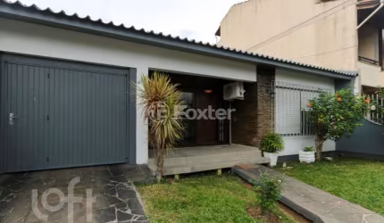 Casa com 3 quartos à venda na Rua Júlio de Castilhos, 890, Niterói, Canoas, 180 m2 por R$ 1.300.000