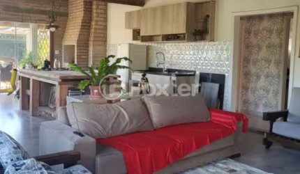 Casa em condomínio fechado com 3 quartos à venda na Estrada Rancho Alegre, 632, Águas Claras, Viamão, 170 m2 por R$ 640.000