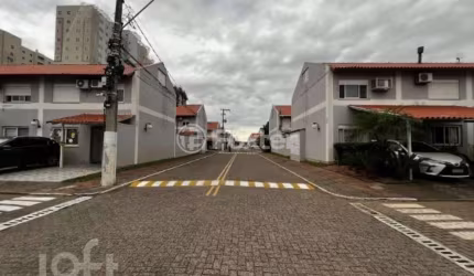 Casa em condomínio fechado com 2 quartos à venda na Rua Barão de Mauá, 300, Fátima, Canoas, 78 m2 por R$ 379.000