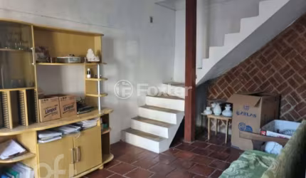 Casa com 3 quartos à venda na Avenida Otto Niemeyer, 3615, Cavalhada, Porto Alegre, 167 m2 por R$ 371.000