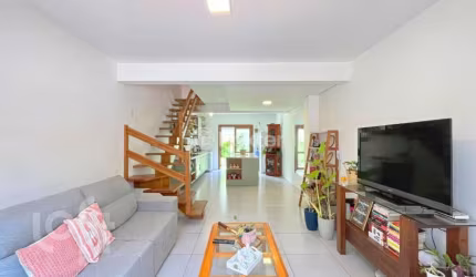 Casa em condomínio fechado com 2 quartos à venda na Rua Octávio de Souza, 929, Teresópolis, Porto Alegre, 108 m2 por R$ 445.000