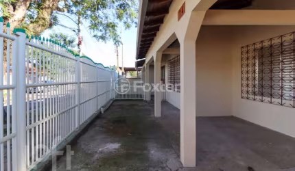 Casa com 3 quartos à venda na Rua dos Canários, 74, Igara, Canoas, 234 m2 por R$ 400.000