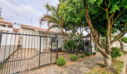 Casa com 3 quartos à venda na Rua Montreal, 235, São José, Canoas, 90 m2 por R$ 460.000