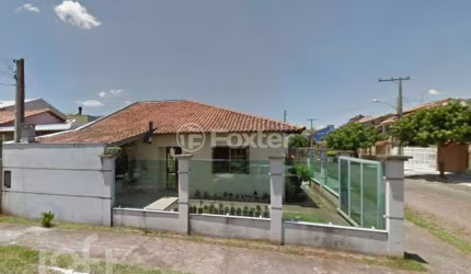 Casa com 2 quartos à venda na Rua Montana, 11, Mato Grande, Canoas, 88 m2 por R$ 300.000