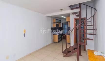 Casa em condomínio fechado com 3 quartos à venda na Avenida Monte Cristo, 100, Vila Nova, Porto Alegre, 60 m2 por R$ 230.000