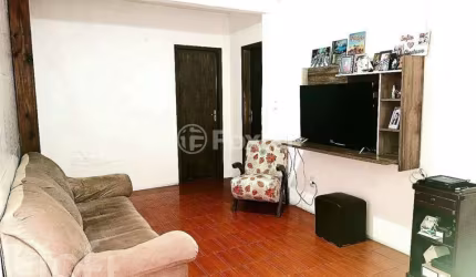 Casa com 2 quartos à venda na Rua Marquês do Maricá, 709, Vila Nova, Porto Alegre, 90 m2 por R$ 295.000