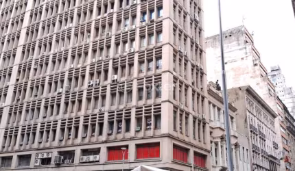 Sala comercial com 1 sala à venda na Avenida Borges de Medeiros, 340, Centro Histórico, Porto Alegre, 55 m2 por R$ 200.000