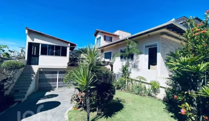 Casa com 4 quartos à venda na Rua Laércio Costa, 125, Trindade, Florianópolis, 218 m2 por R$ 1.280.000