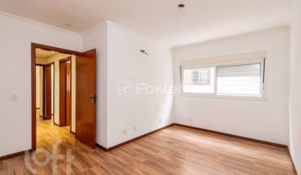 Apartamento com 3 quartos à venda na Rua Porto Calvo, 132, Ipanema, Porto Alegre, 69 m2 por R$ 320.000